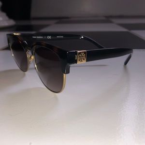 Tory Burch Sunglasses with Case